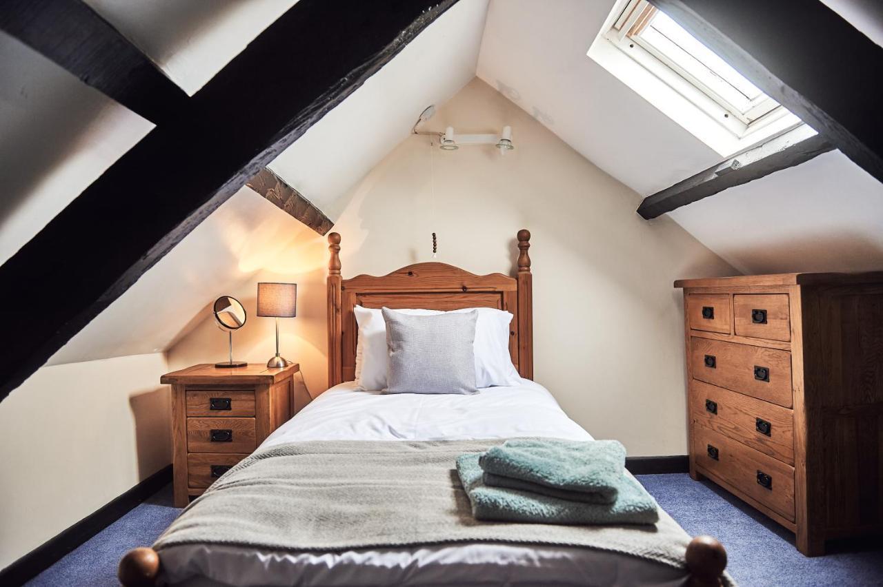 Penuwch Boathouse- Lakeside Rural Cottage Ideal For Families With Indoor Heated Pool Carmarthen Luaran gambar