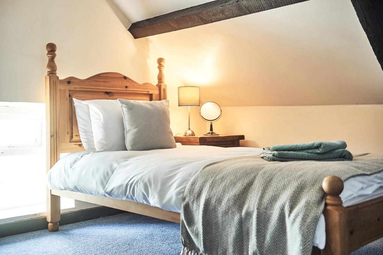 Penuwch Boathouse- Lakeside Rural Cottage Ideal For Families With Indoor Heated Pool Carmarthen Luaran gambar